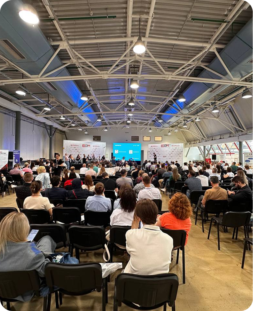 На выставке